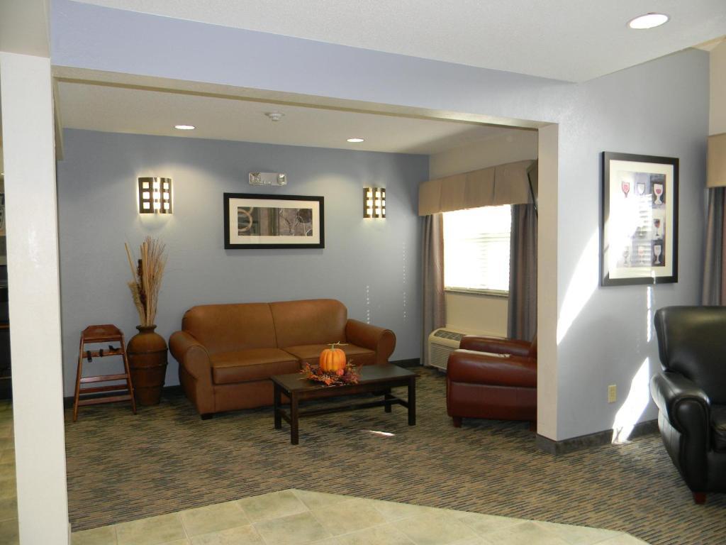 Microtel Inn & Suites Bath Bagian luar foto